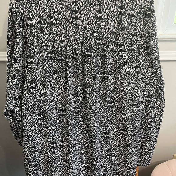 Torrid Harper 3/4 Sleeve Pullover Blouse - Picture 2 of 4